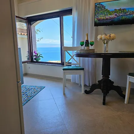 Marenza House, Di Villino Turchetti Taormina